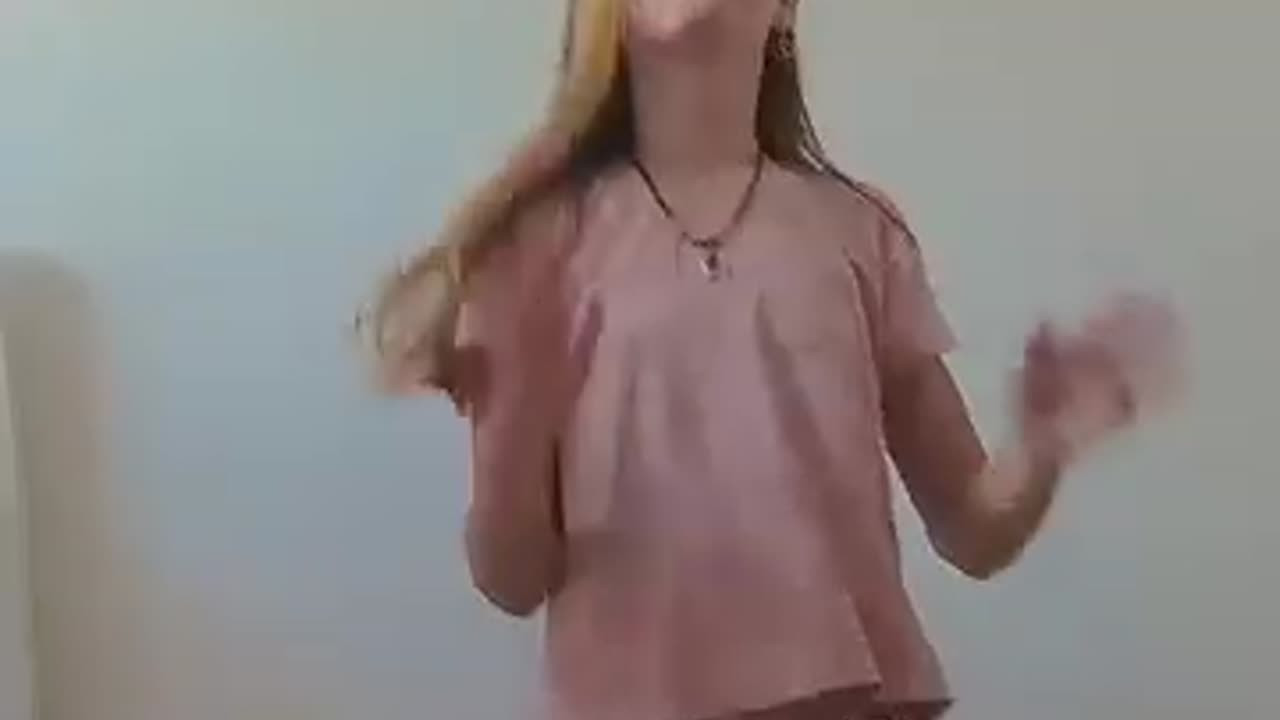 pantubesy9UyNy7YvmktTLU