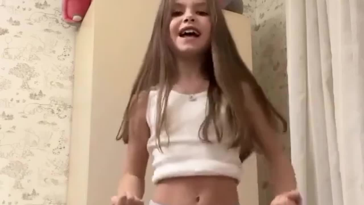 pantube5L9lMrk5iWY966Tt